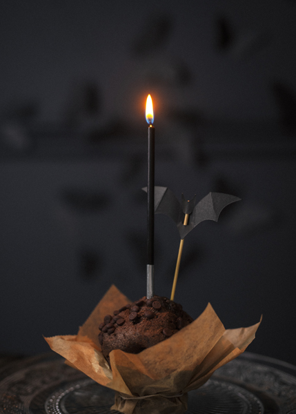 Dekoracje do muffinek Nietoperze, czarny, 3.6-4.7cm (1 op. / 6 szt.) - obrazek 3