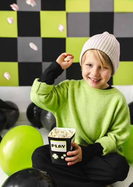 Pudełka na popcorn Play, 7x7x12 cm, mix (1 op. / 6 szt.) - obrazek 3