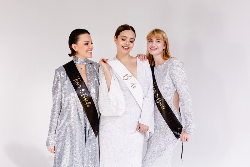 Szarfy Bride to be i Bride, czarne i biała (1 op. / 6 szt.) - obrazek 3