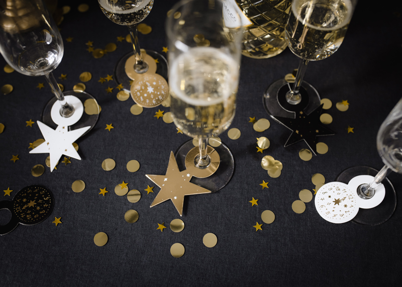 Znaczniki na kieliszki Happy New Year, 7.5-9.5 cm, mix (1 op. / 6 szt.) - obrazek 4