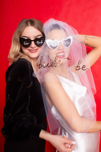 Okulary serduszka z napisem ''Bride to Be'', biały - obrazek 3